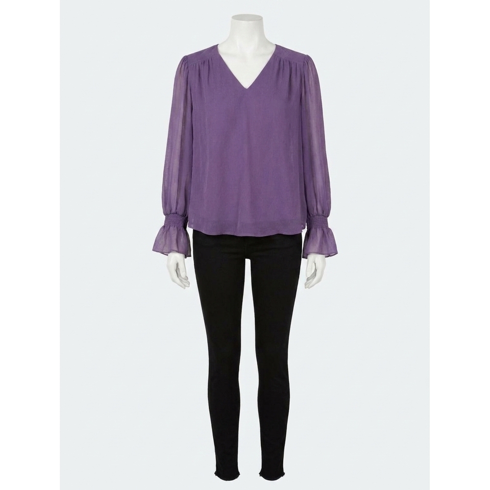 NEW ENTRO textured v neck top in plum